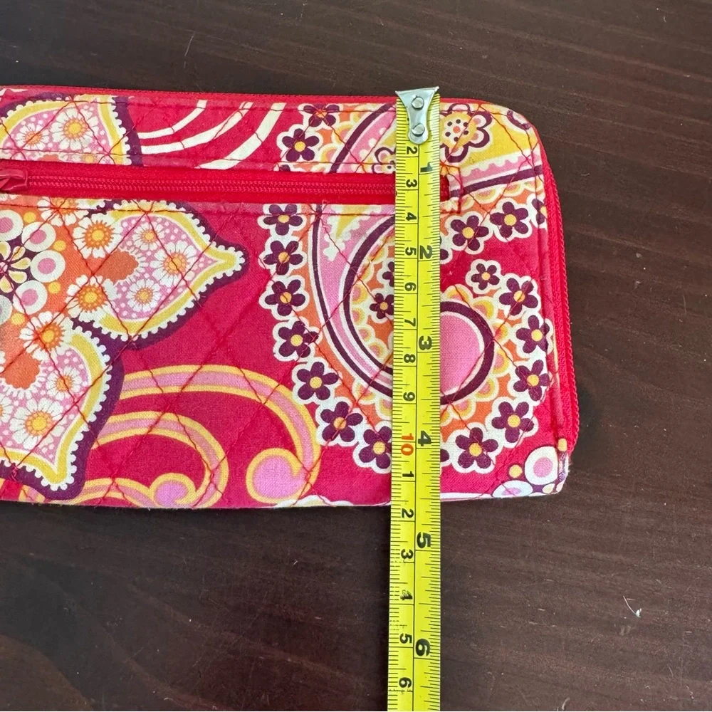 Vera Bradley Raspberry Fizz zip-around wallet pink paisley 2008 retired